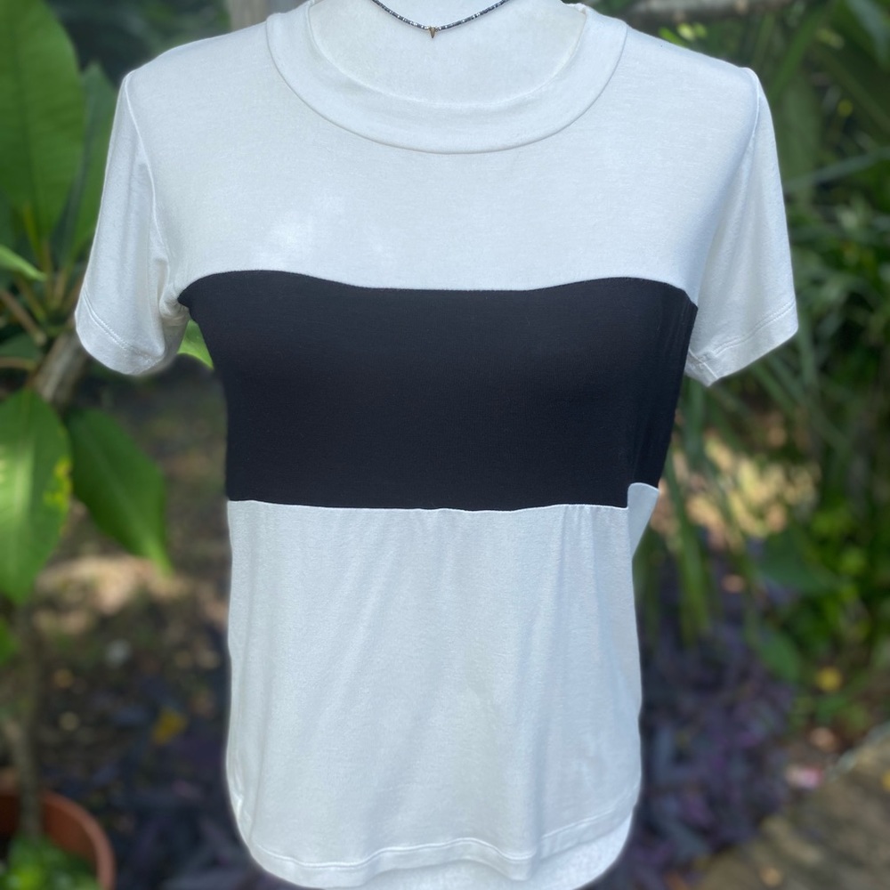 A FINE LINE tee